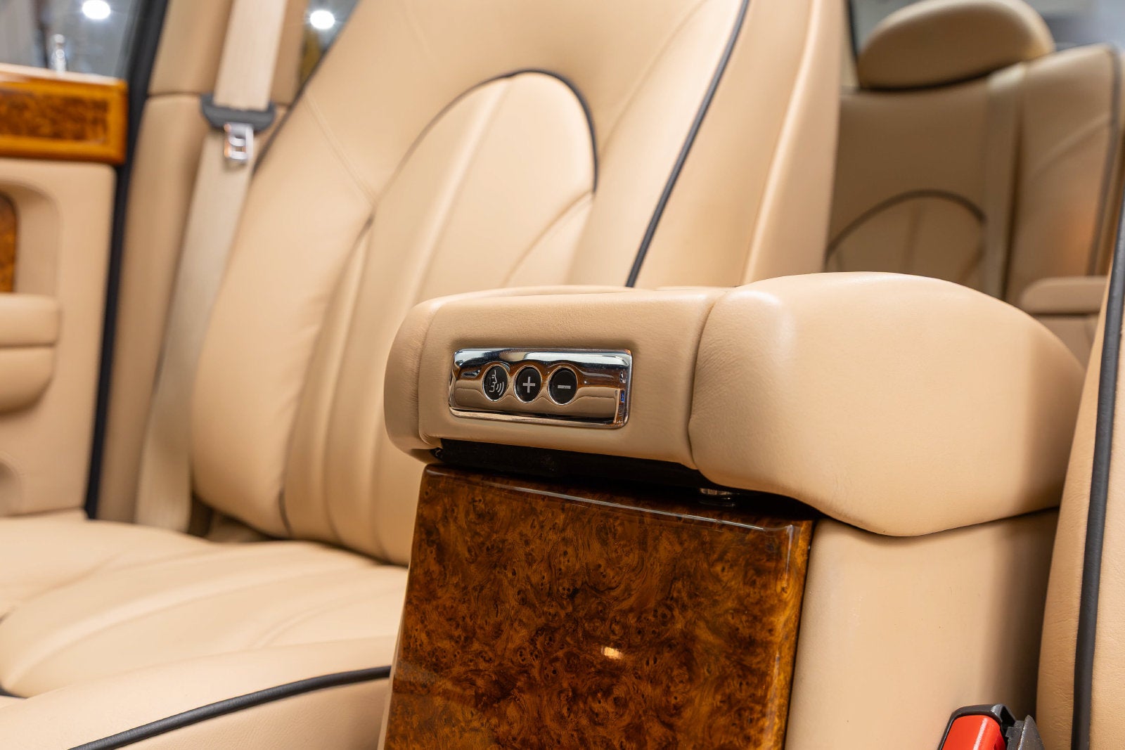 Rolls-Royce Silver Seraph de 4 puertas, berlina, de 2002