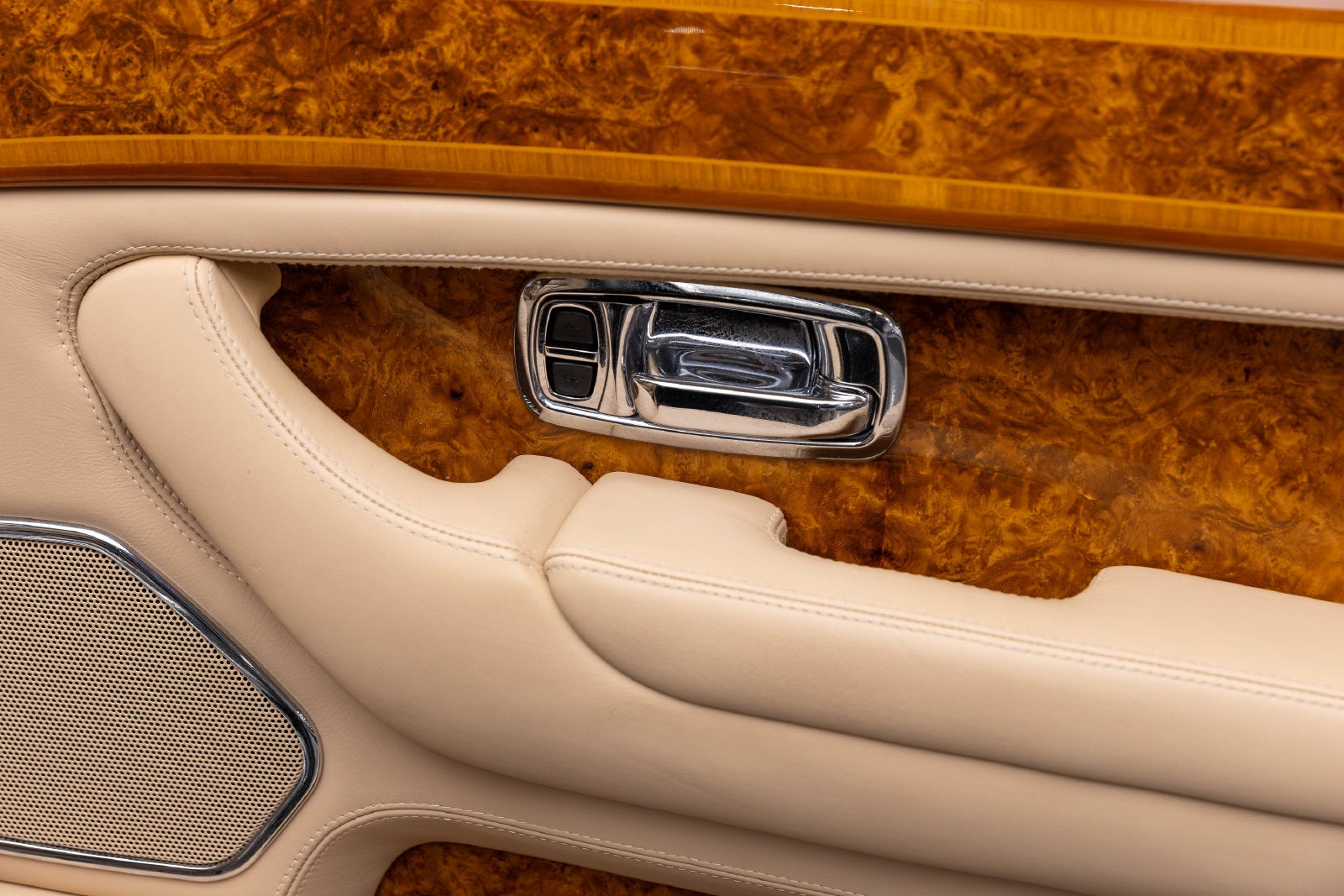 Rolls-Royce Silver Seraph de 4 puertas, berlina, de 2002