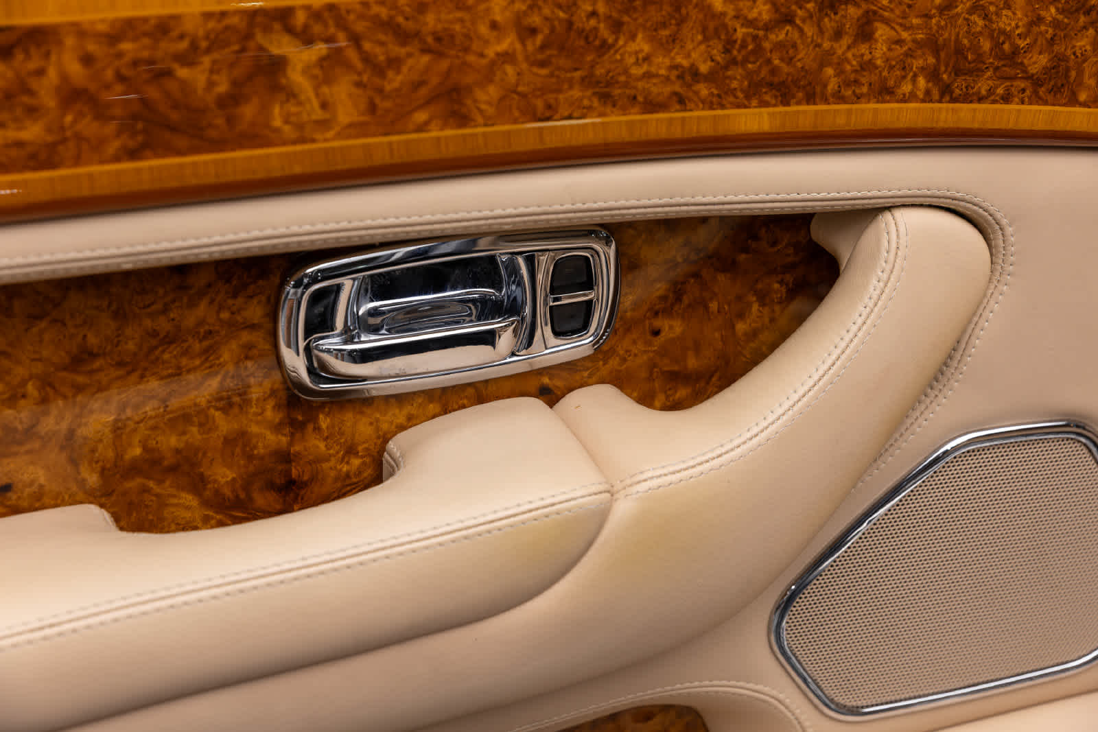 Rolls-Royce Silver Seraph de 4 puertas, berlina, de 2002