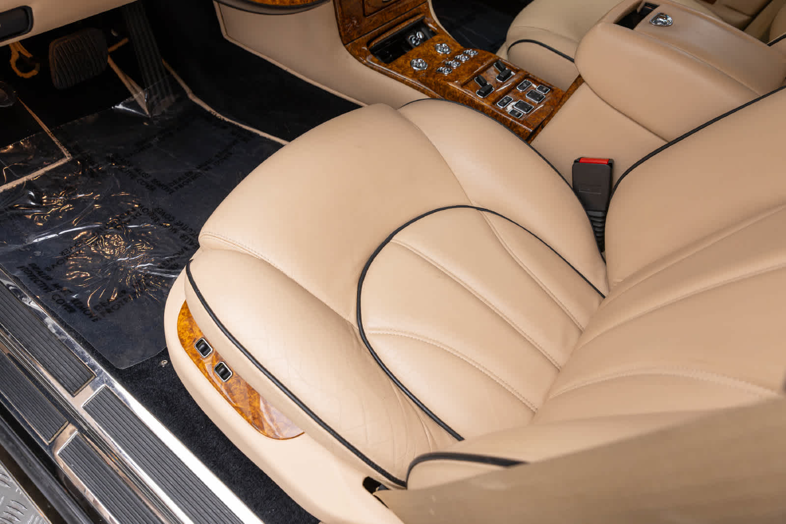 Rolls-Royce Silver Seraph de 4 puertas, berlina, de 2002