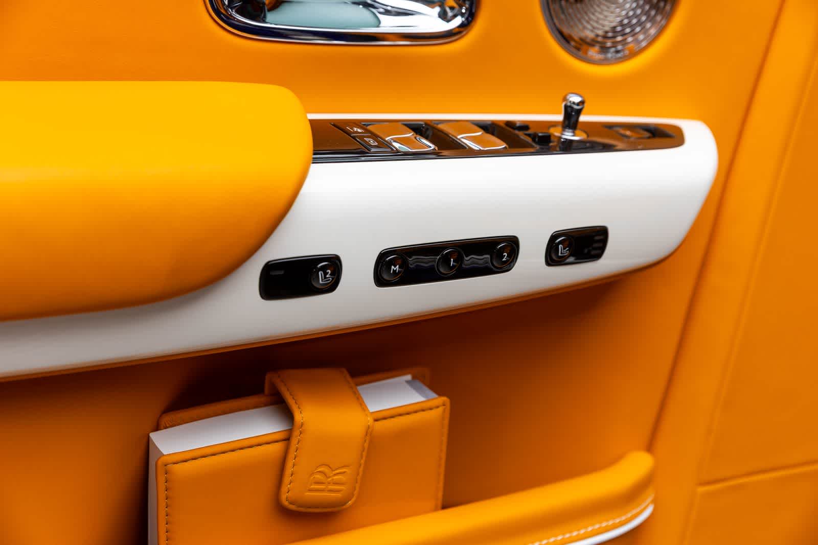 Rolls-Royce Phantom Sedán 2023