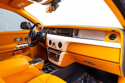 Rolls-Royce Phantom Sedán 2023