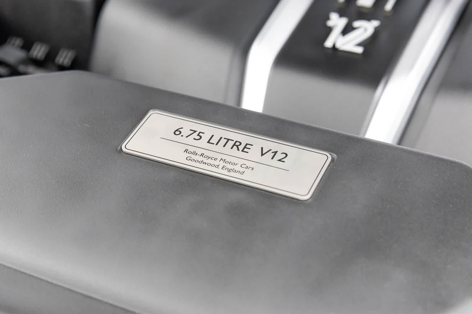 Rolls-Royce Phantom Sedán 2023