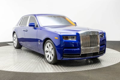 Rolls-Royce Phantom Sedán 2023