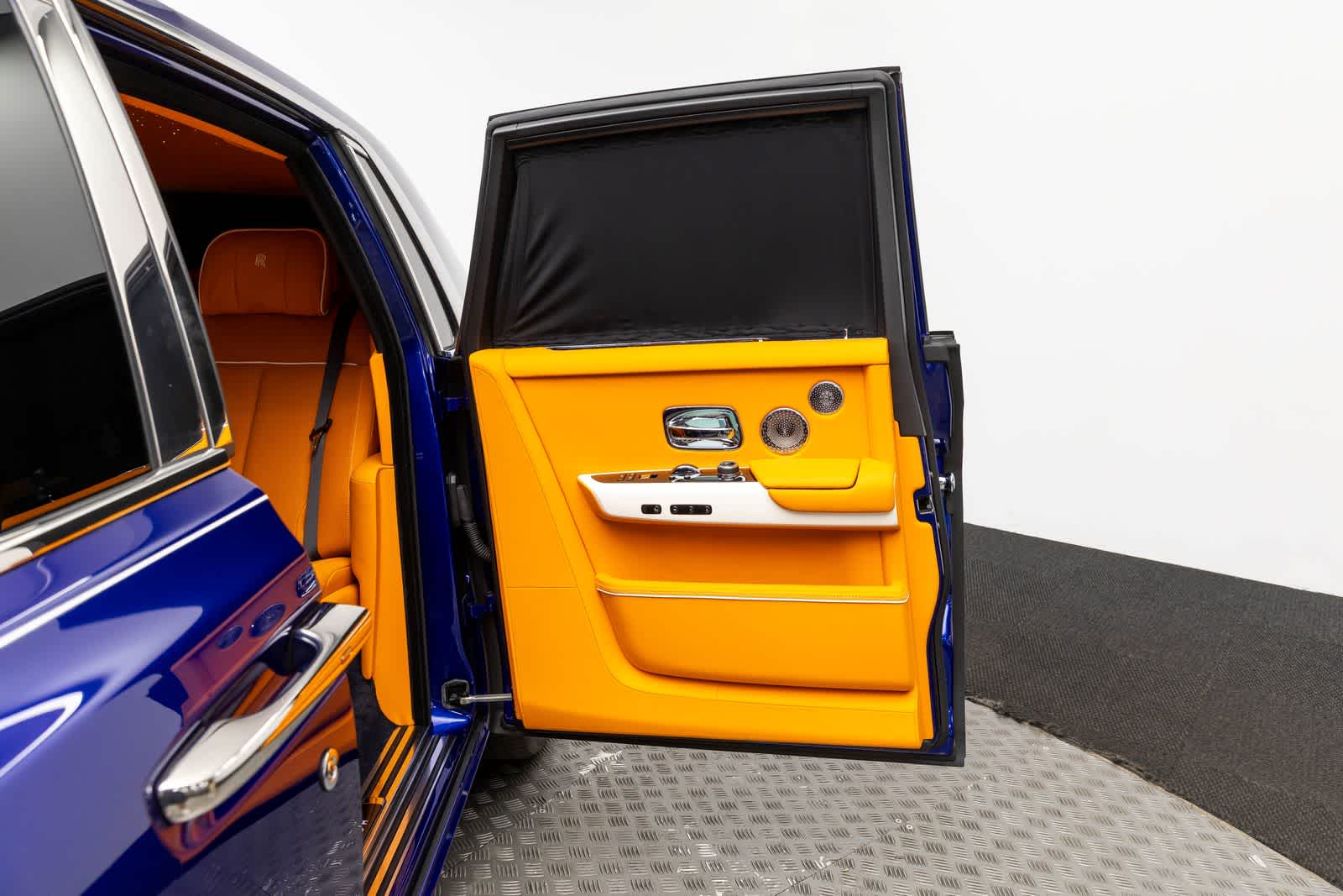 Rolls-Royce Phantom Sedán 2023