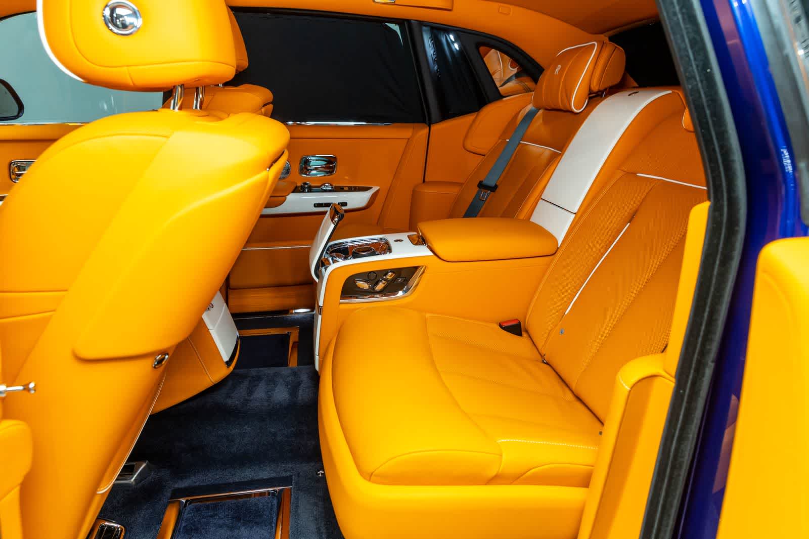 Rolls-Royce Phantom Sedán 2023