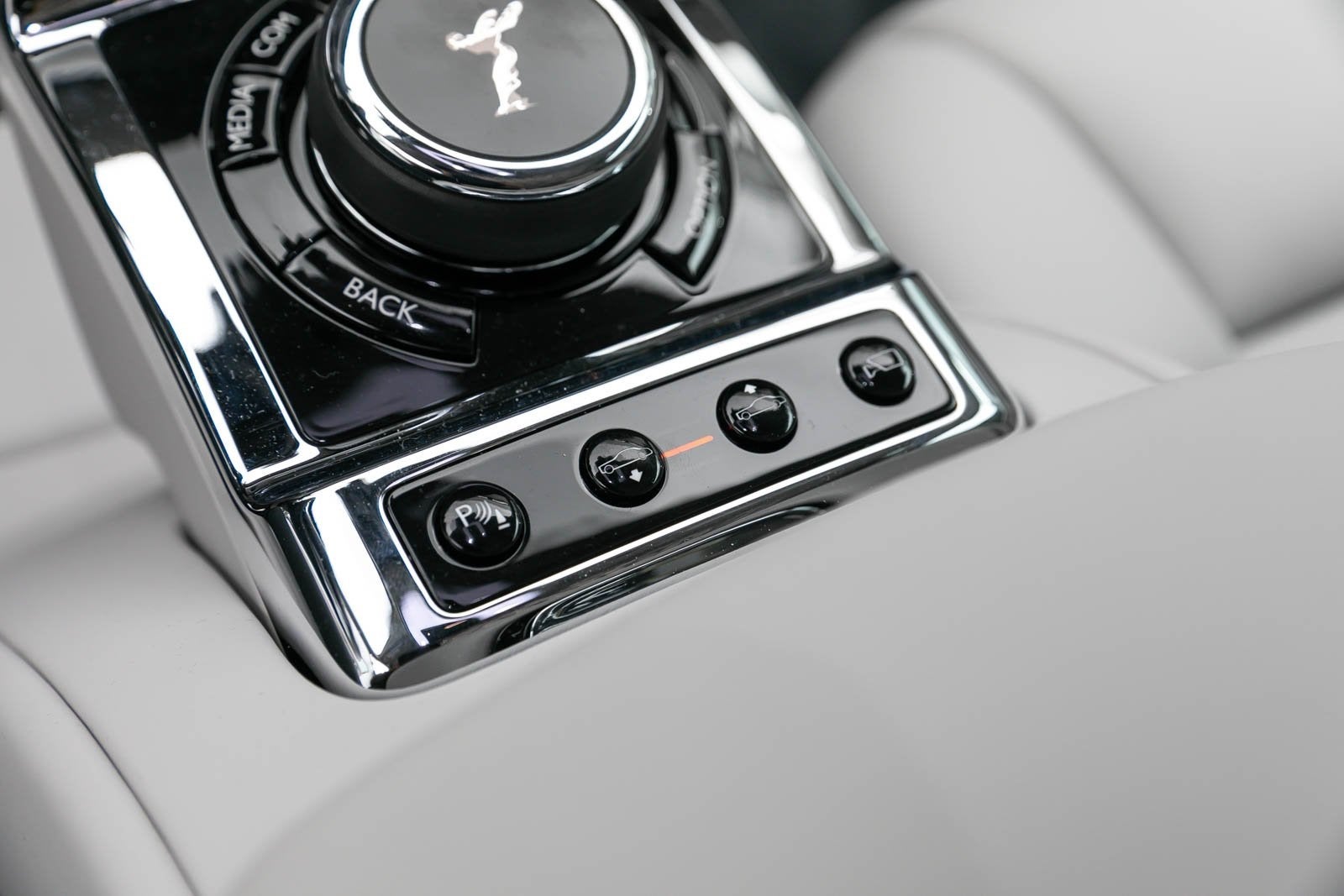 Rolls-Royce Phantom Plantino 2024