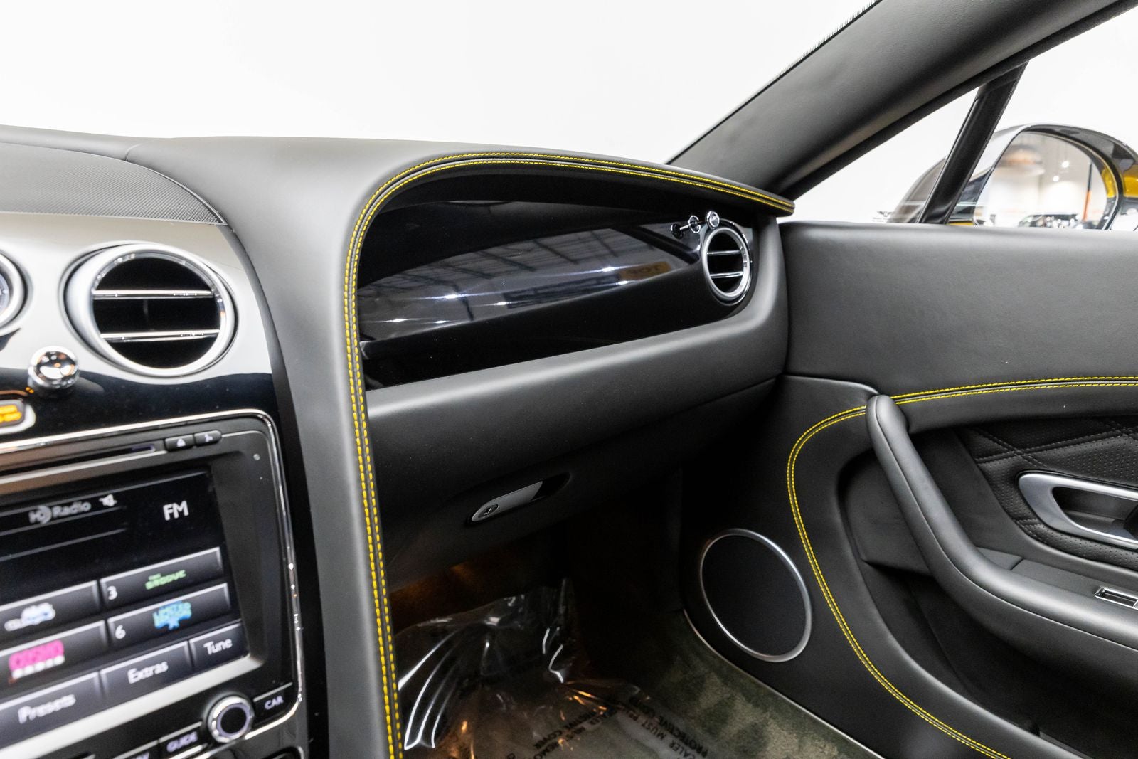 Bentley Continental GT V8 S de 2 puertas, versión cupé, 2014