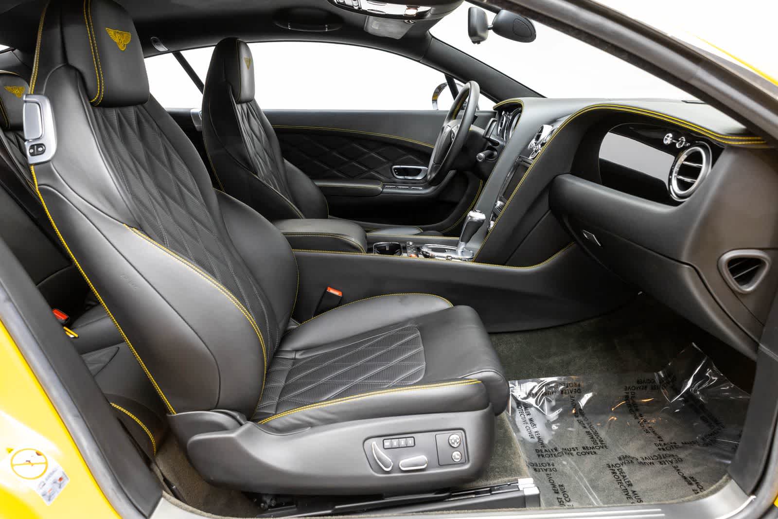 Bentley Continental GT V8 S de 2 puertas, versión cupé, 2014