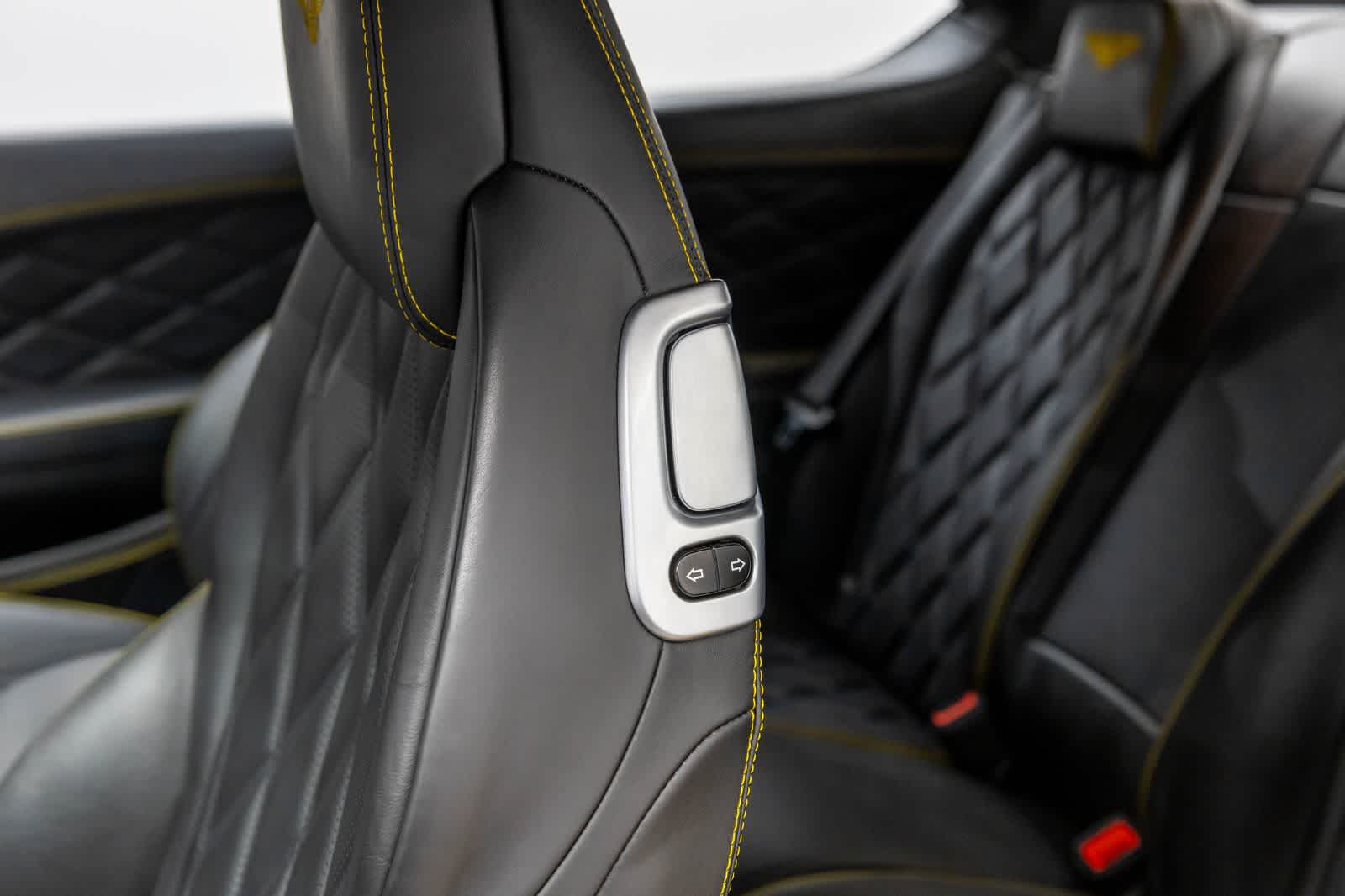 Bentley Continental GT V8 S de 2 puertas, versión cupé, 2014