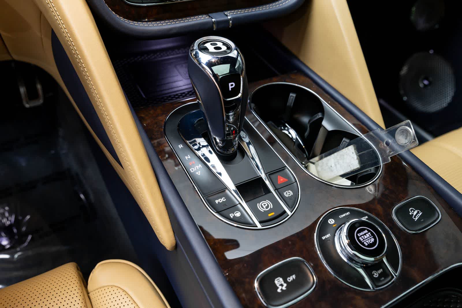 Bentley Bentayga V8 2021