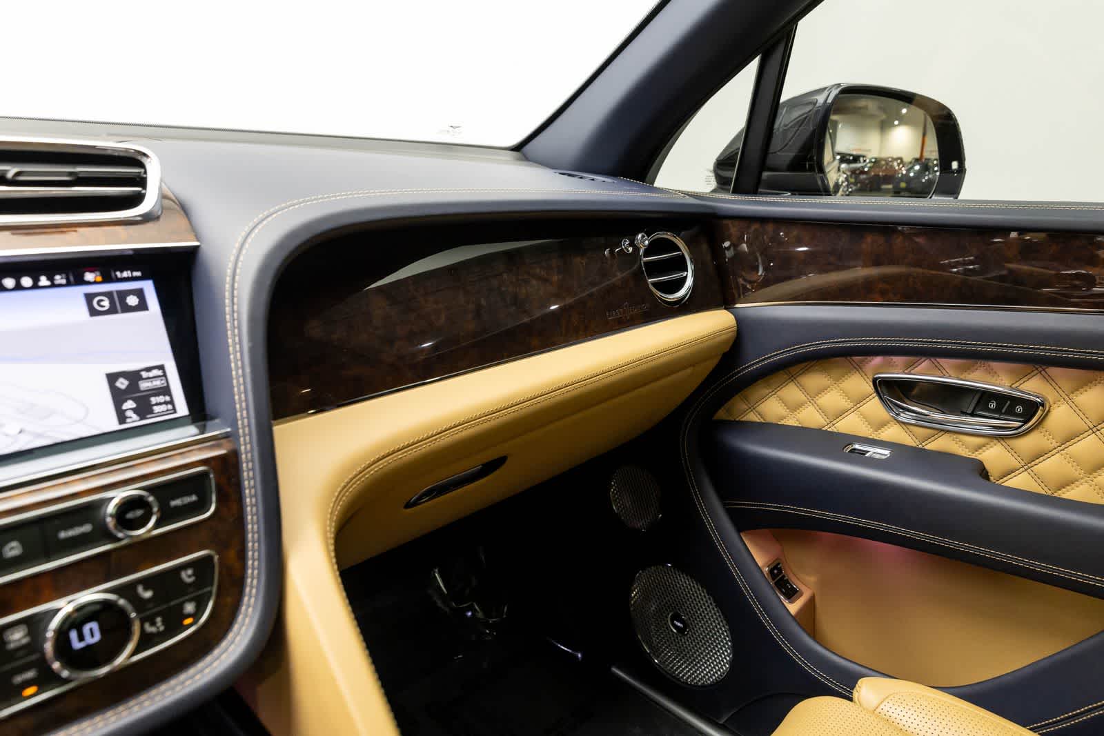 Bentley Bentayga V8 2021