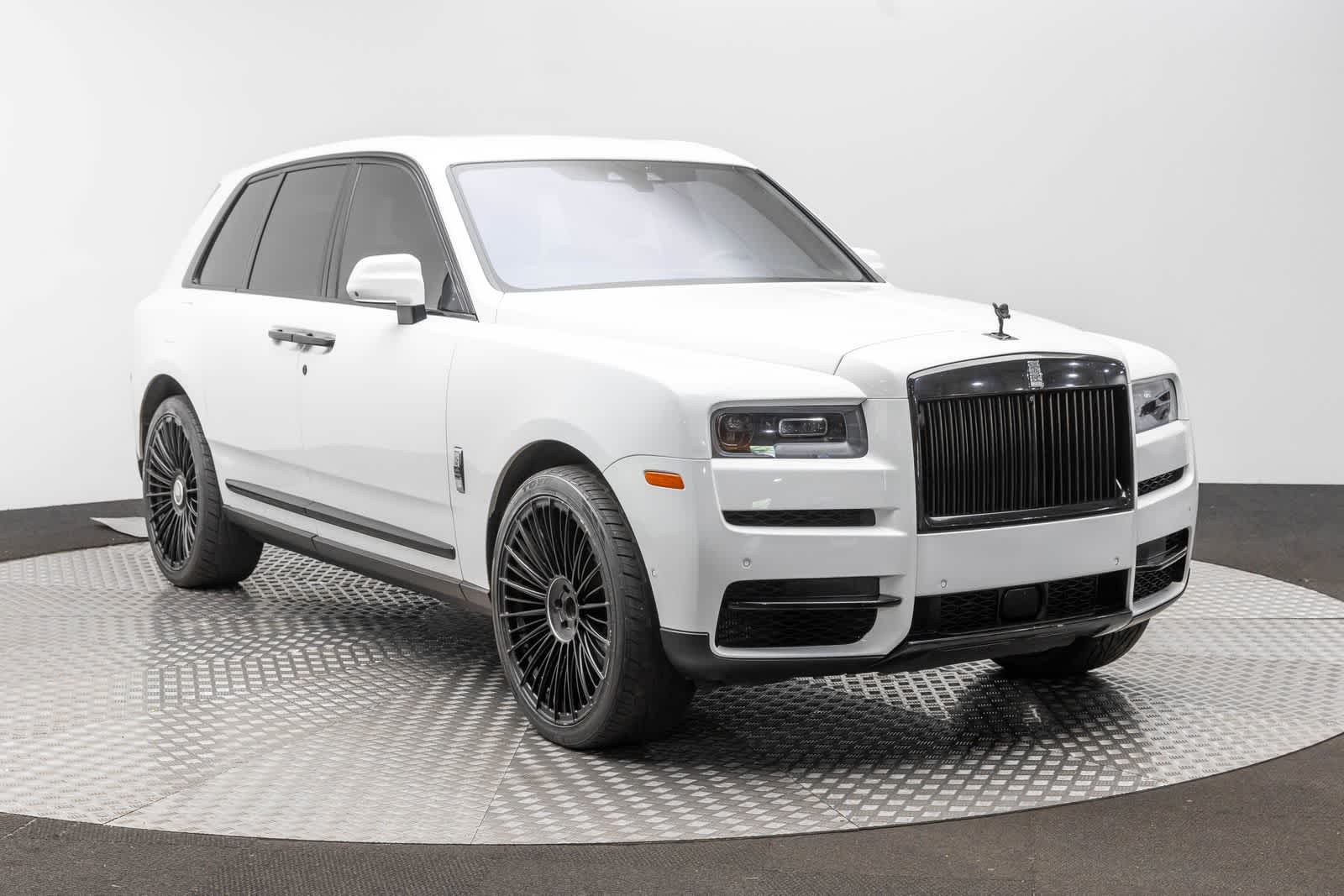 Rolls-Royce Cullinan SUV 2020