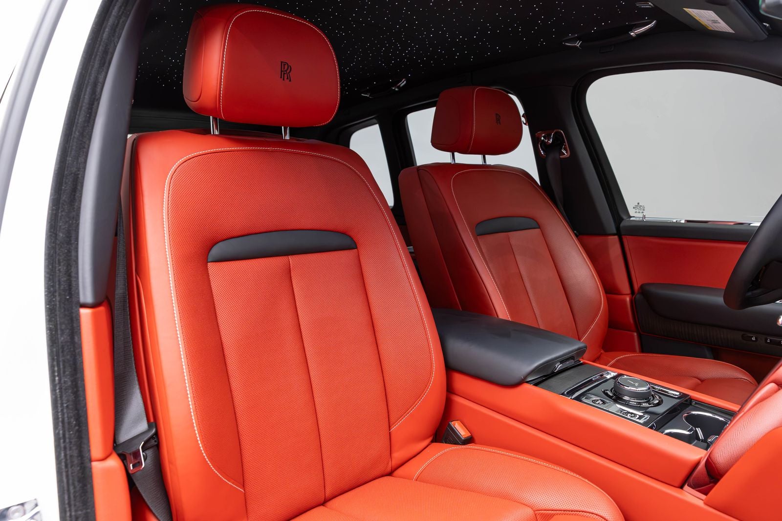 Rolls-Royce Cullinan SUV 2021