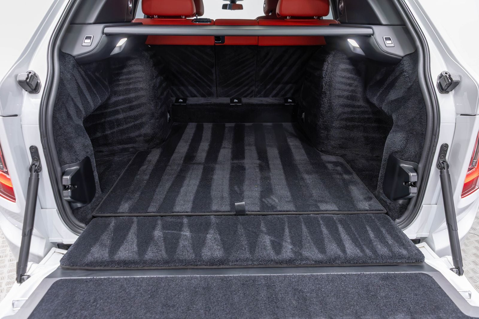 Rolls-Royce Cullinan SUV 2021