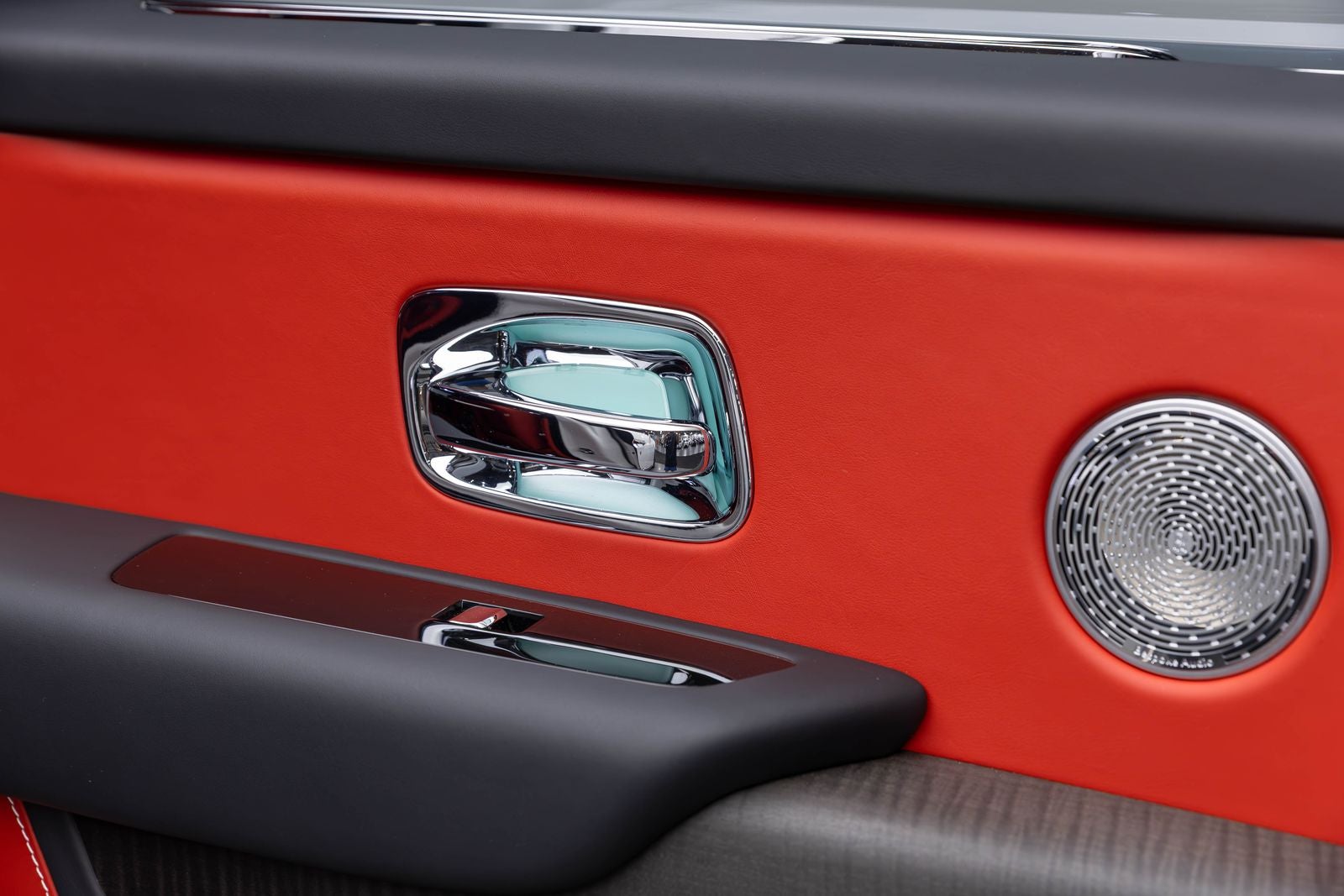 Rolls-Royce Cullinan SUV 2021