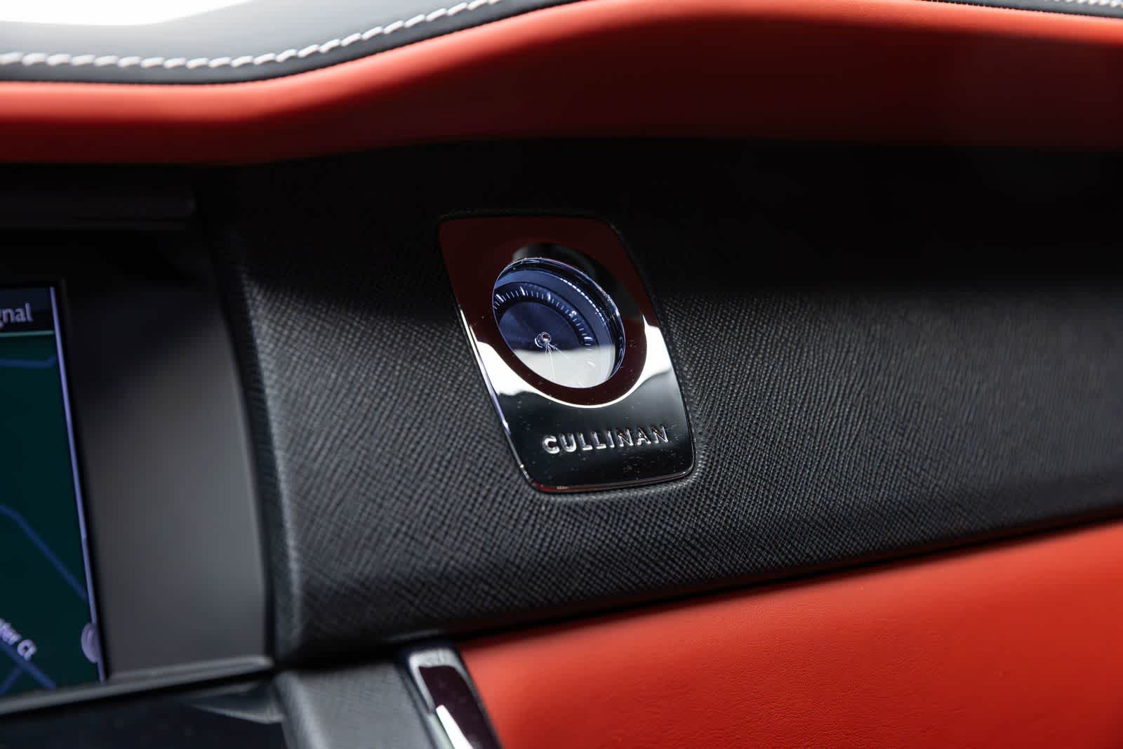 Rolls-Royce Cullinan SUV 2021
