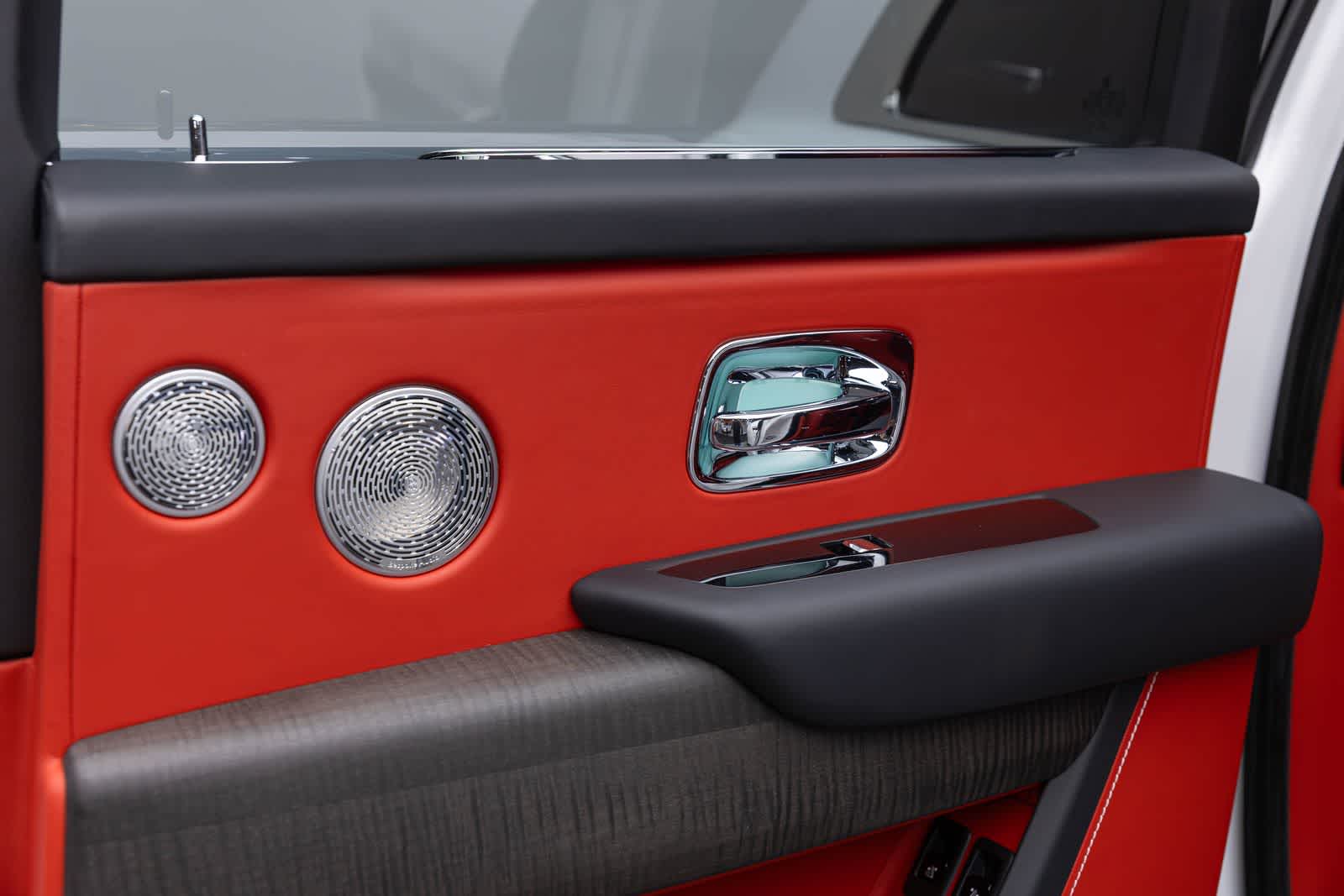 Rolls-Royce Cullinan SUV 2021