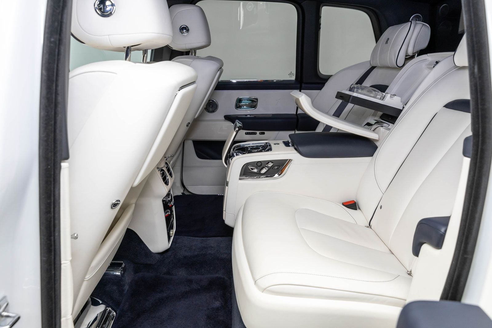 Rolls-Royce Cullinan SUV 2023