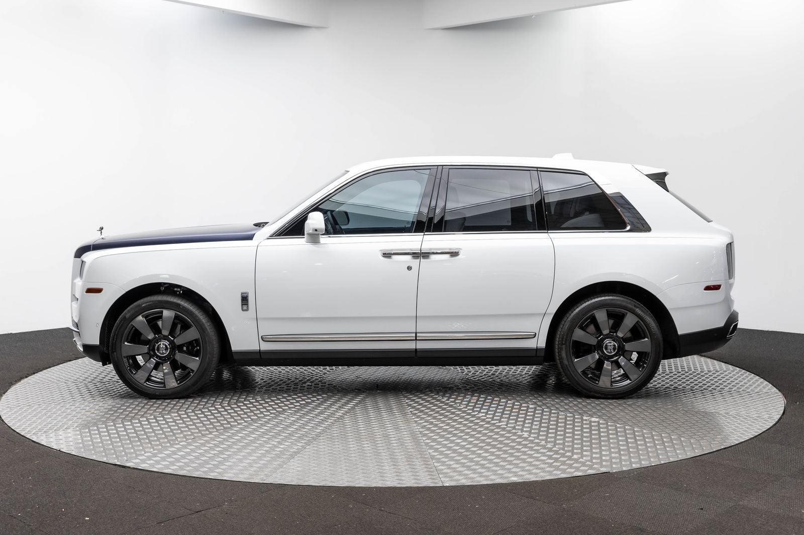 Rolls-Royce Cullinan SUV 2023