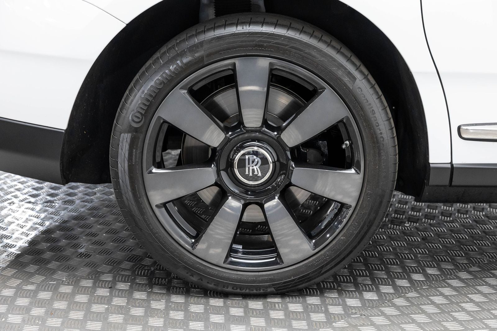 Rolls-Royce Cullinan SUV 2023