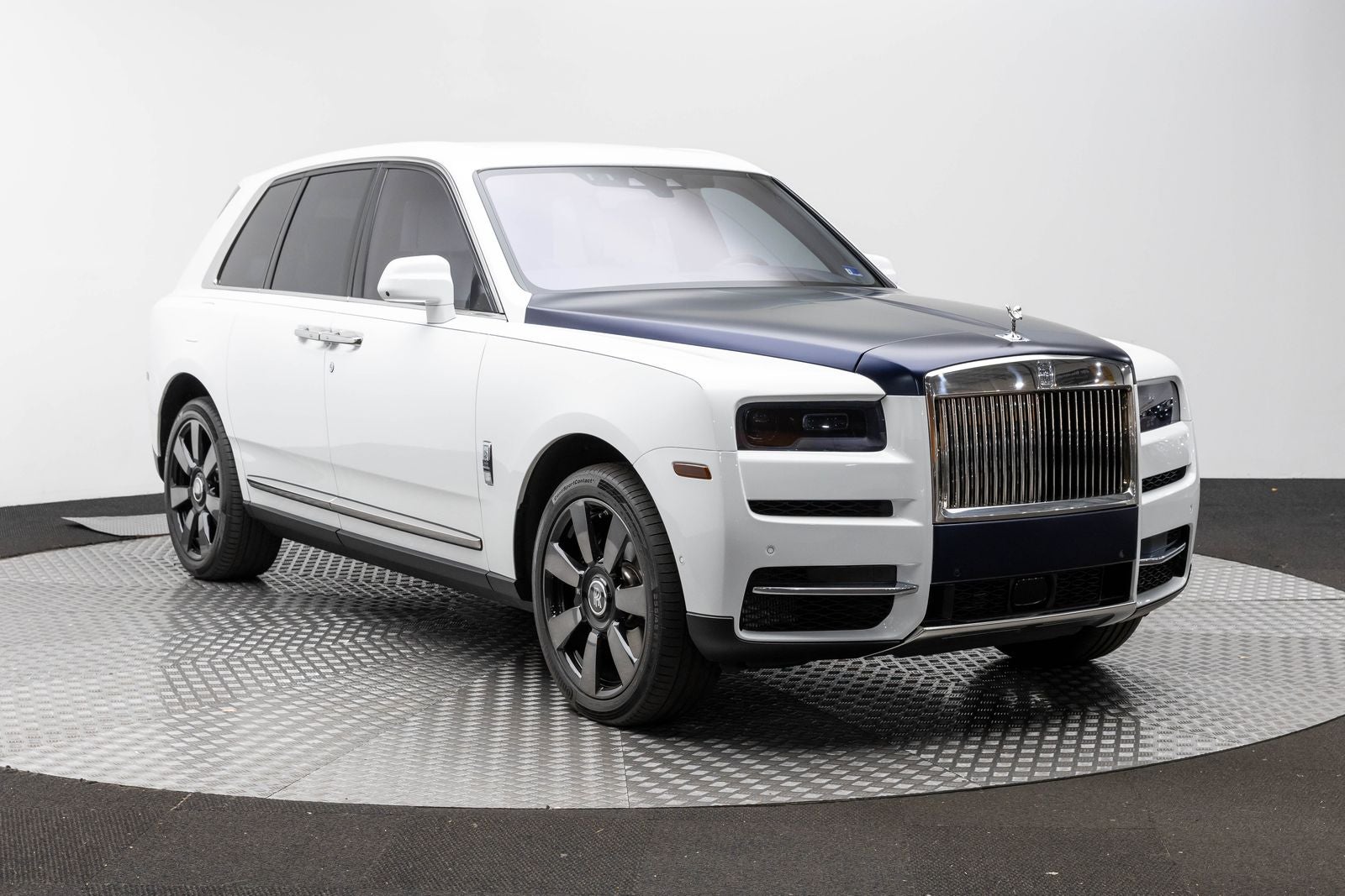 Rolls-Royce Cullinan SUV 2023