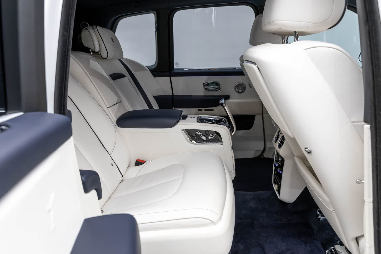 Rolls-Royce Cullinan SUV 2023