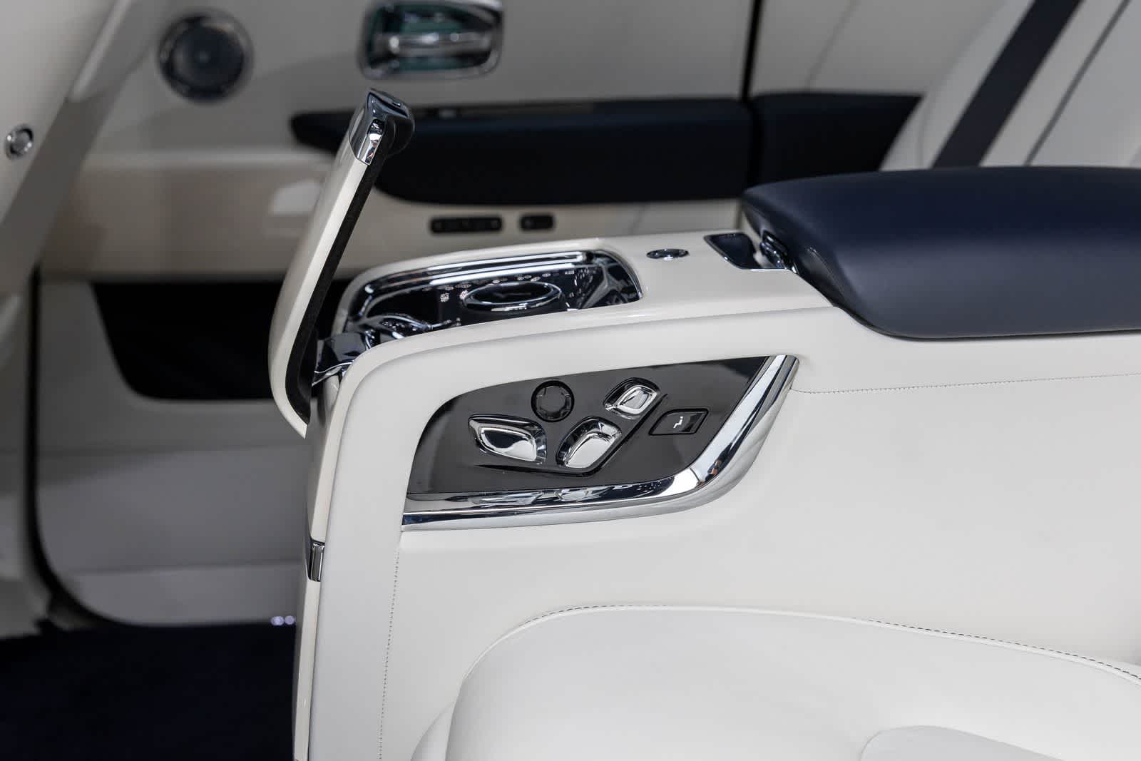 Rolls-Royce Cullinan SUV 2023