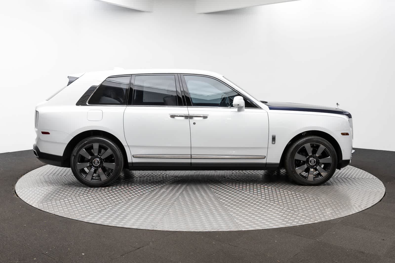 Rolls-Royce Cullinan SUV 2023