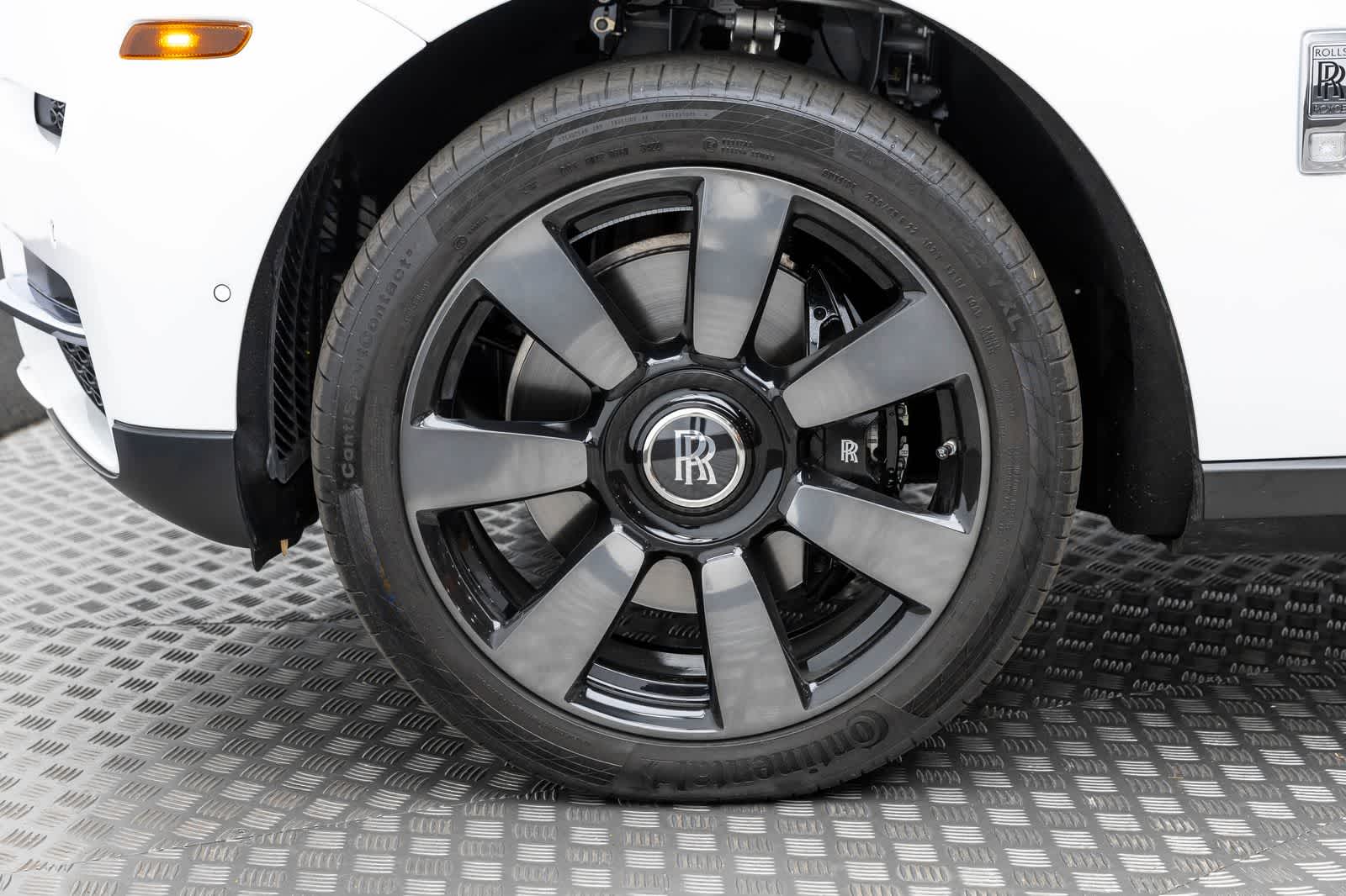 Rolls-Royce Cullinan SUV 2023