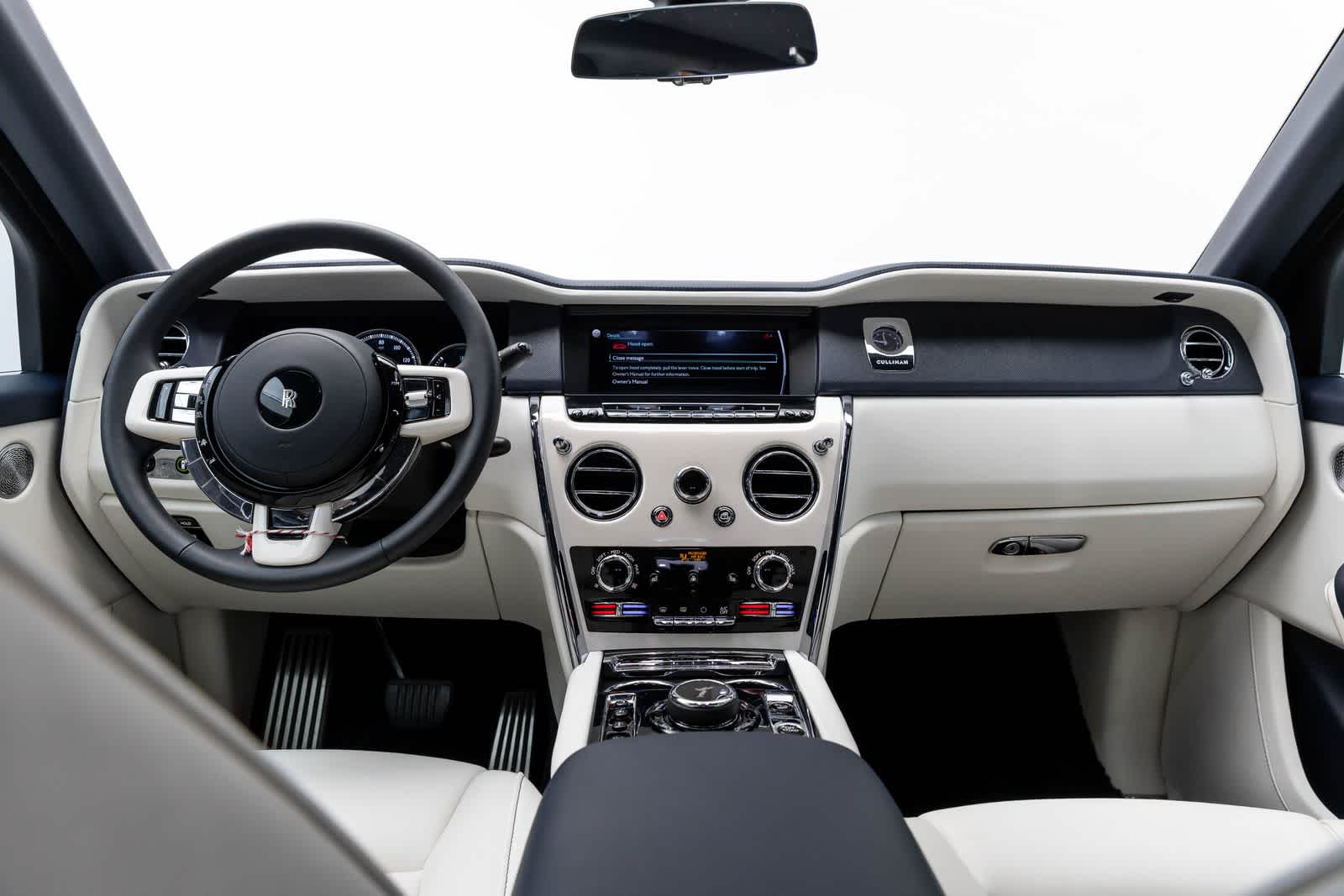 Rolls-Royce Cullinan SUV 2023