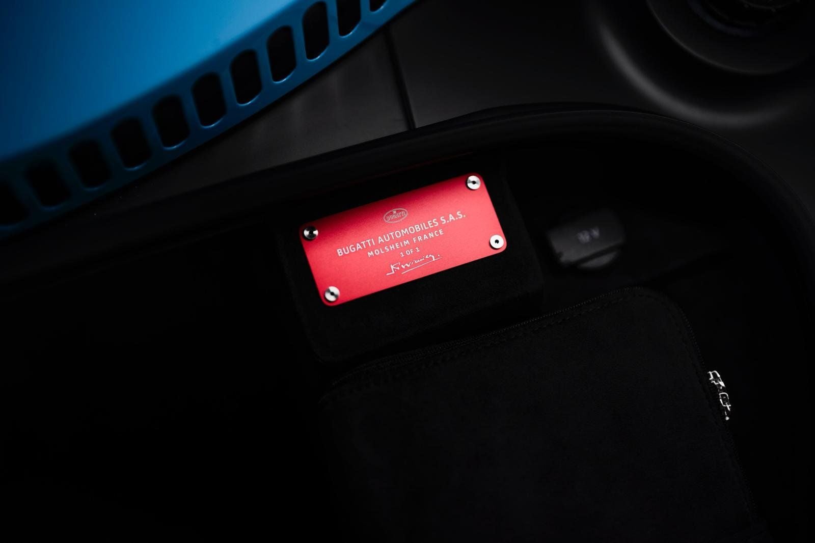 Bugatti Chiron Pure Sport 2023