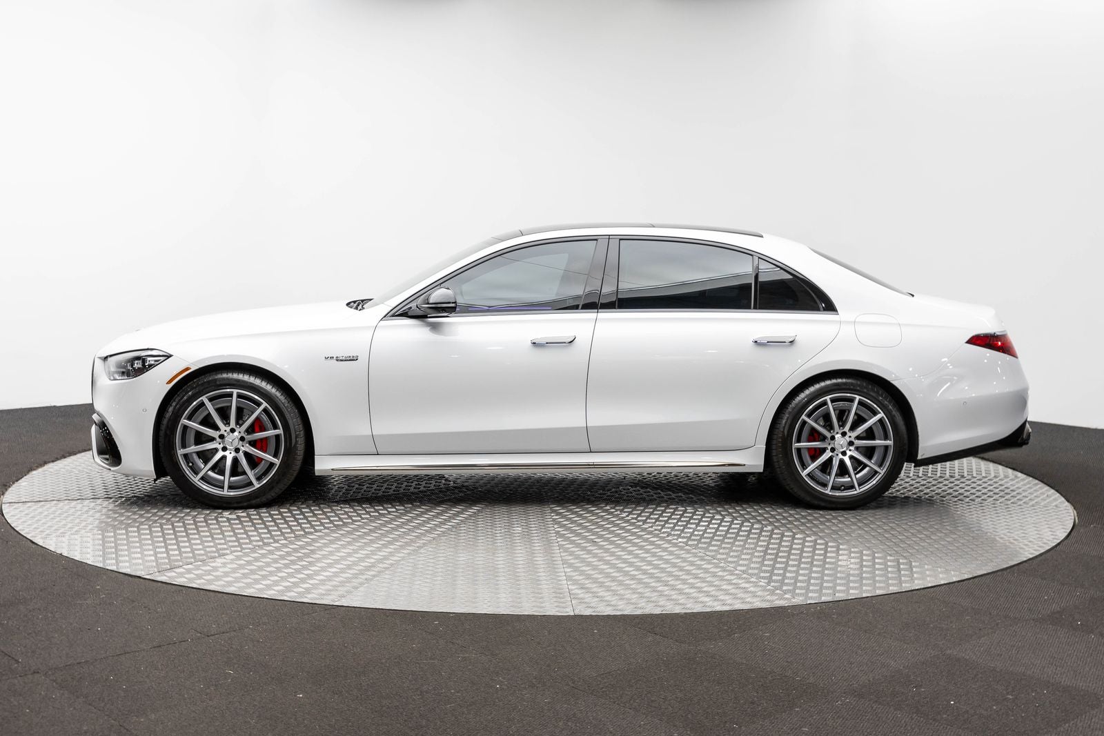 Mercedes-Benz AMG® S 63 E 2025 AMG® S 63 E