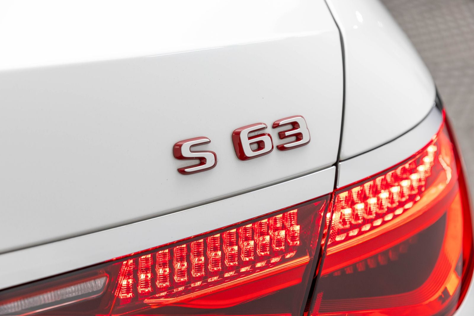 Mercedes-Benz AMG® S 63 E 2025 AMG® S 63 E