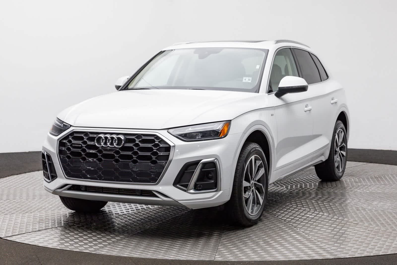 Audi Q5 S line Premium Plus 2024