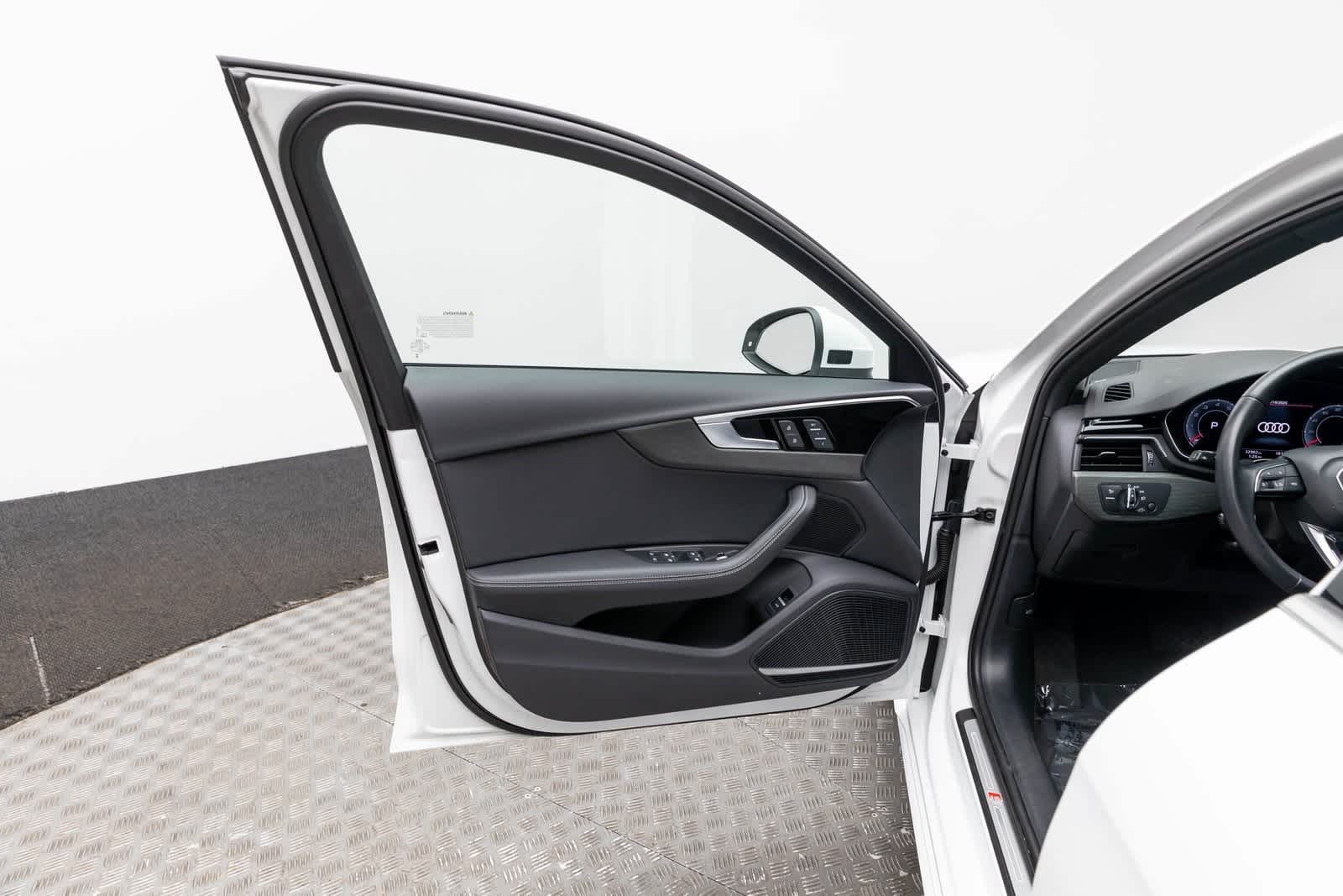 Audi A4 Sedán S line Premium Plus 2024