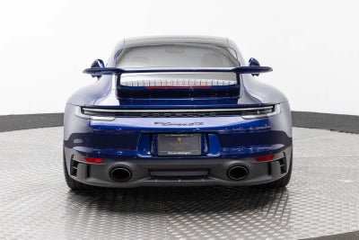 Porsche 911 Carrera GTS 2024