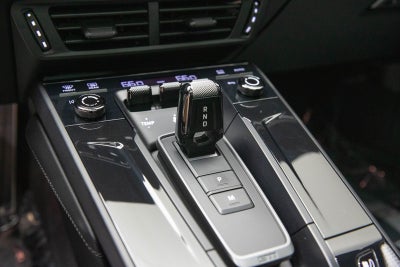 Porsche 911 Carrera 4 GTS de 2025