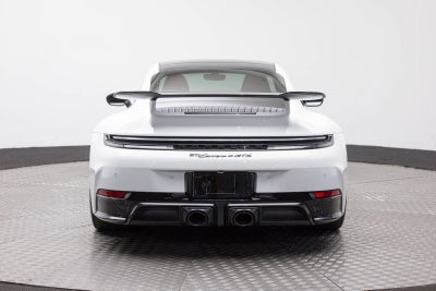Porsche 911 Carrera 4 GTS de 2025