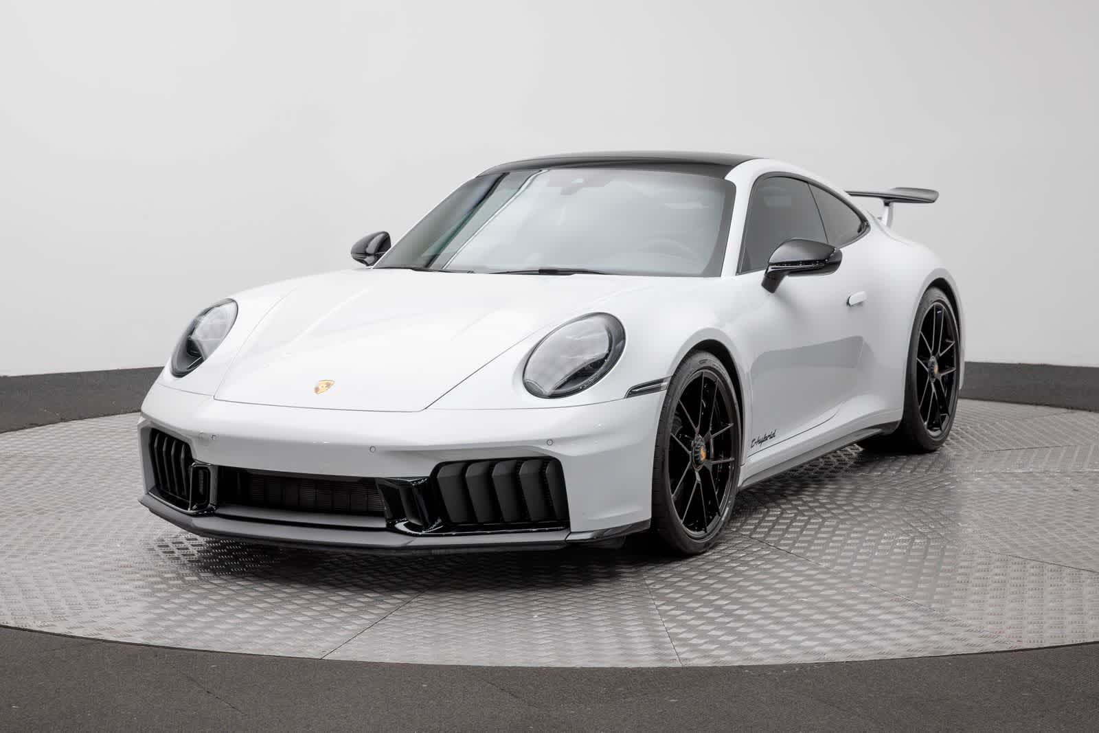 Porsche 911 Carrera 4 GTS de 2025