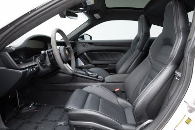 Porsche 911 Carrera 4 GTS de 2025