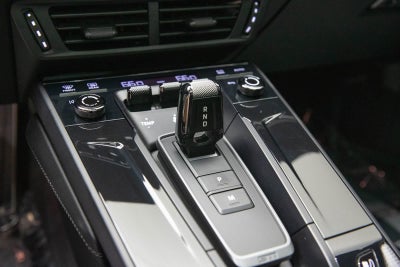 Porsche 911 Carrera 4 GTS de 2025