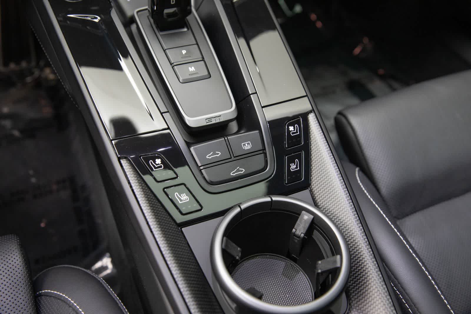 Porsche 911 Carrera 4 GTS de 2025