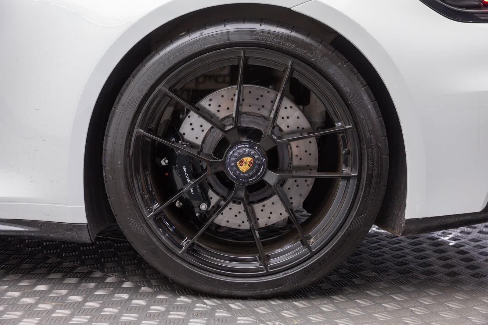 Porsche 911 Carrera 4 GTS de 2025