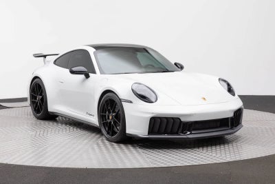 Porsche 911 Carrera 4 GTS de 2025