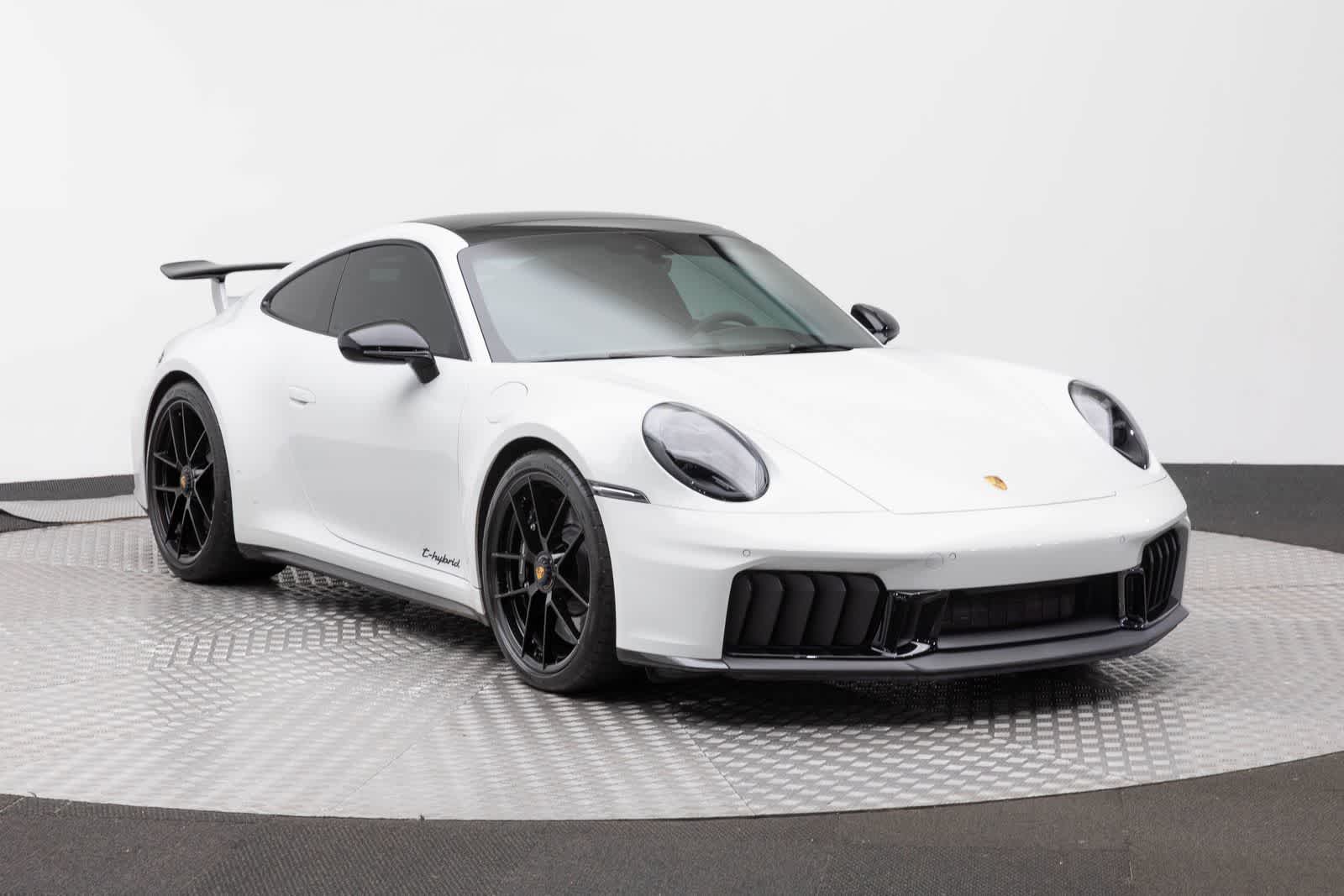 Porsche 911 Carrera 4 GTS de 2025