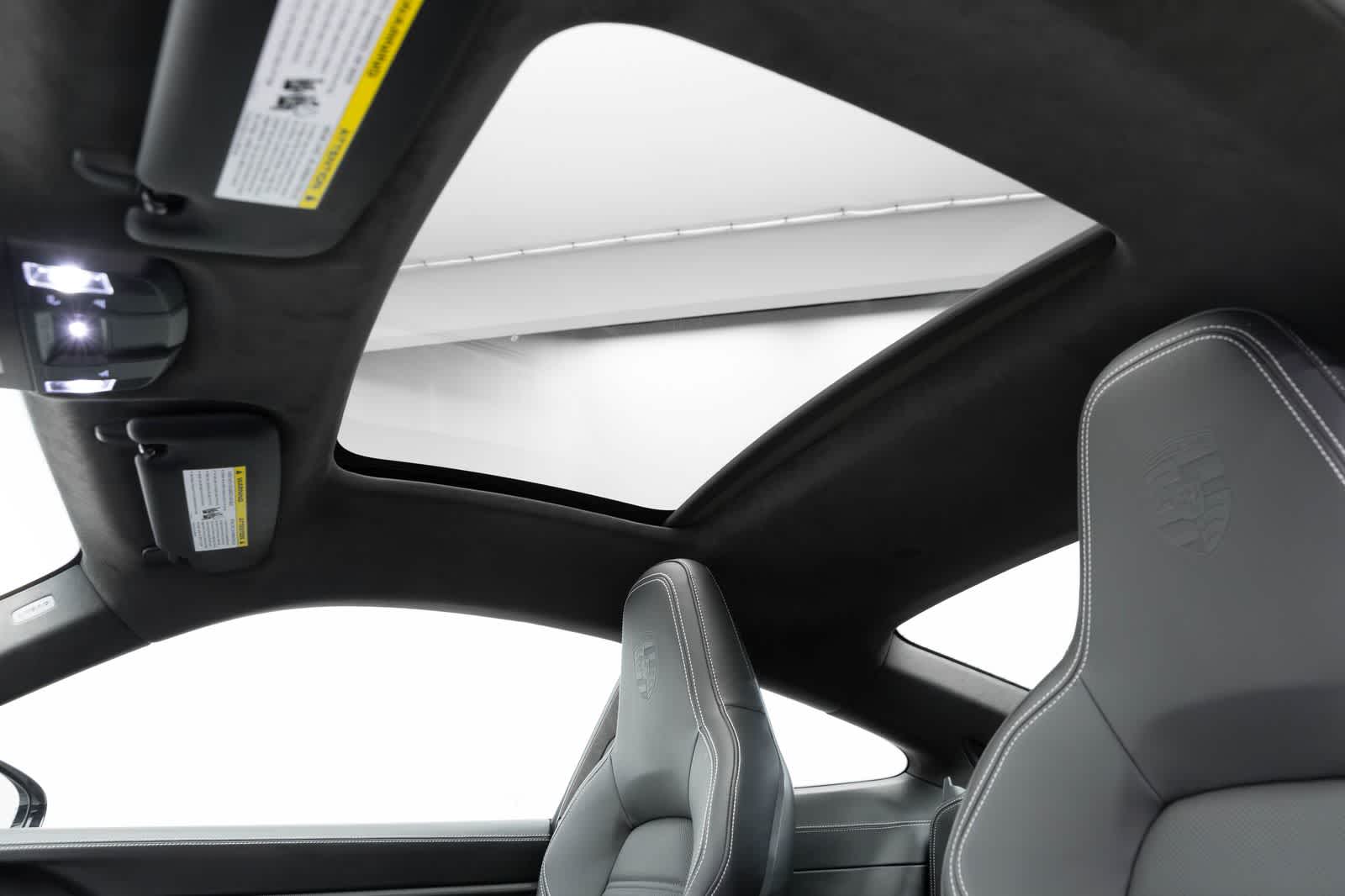 Porsche 911 Carrera 4 GTS de 2025