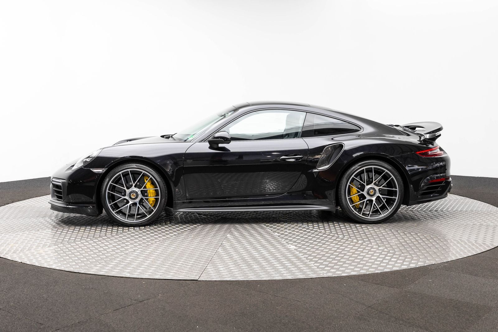 Porsche 911 Turbo S 2019