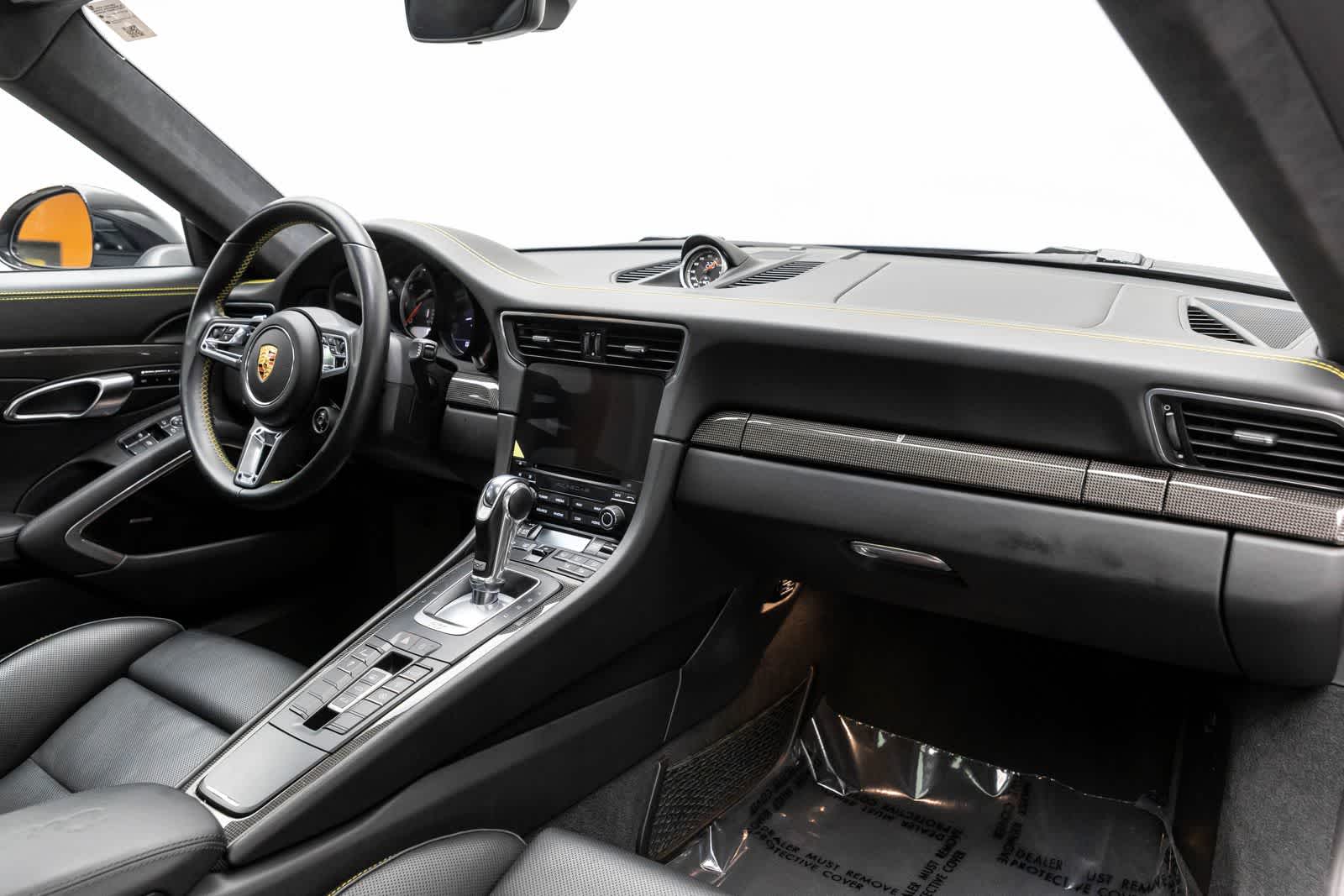 Porsche 911 Turbo S 2019