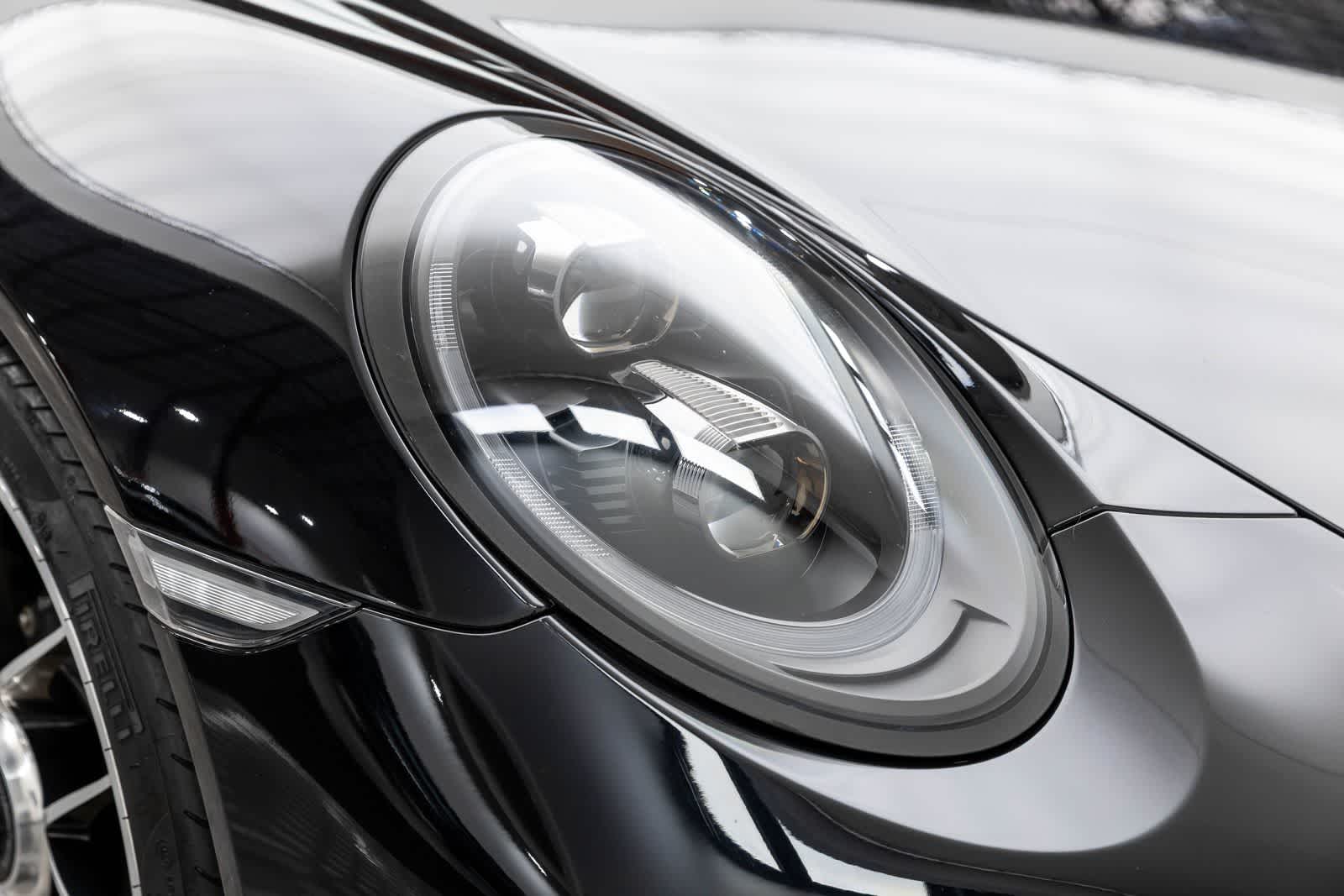 Porsche 911 Turbo S 2019